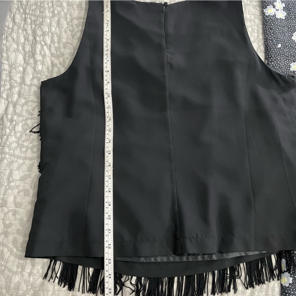 Suzy Shier Black Fringe Top - Picture 10 of 10